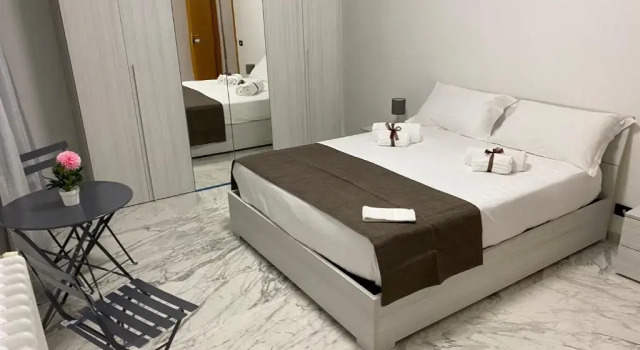 B&B De ROSSI 185