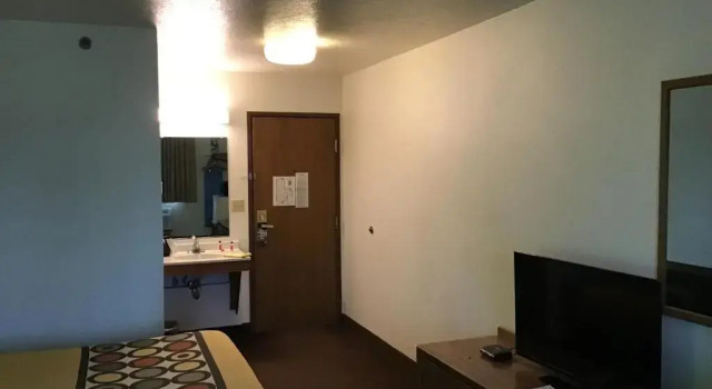 Номер Standard Super 8 by Wyndham Rexburg