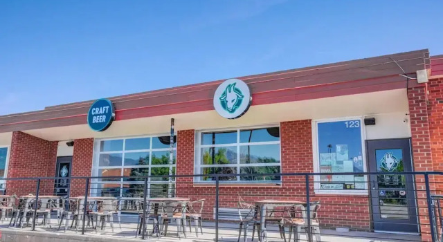 Craft Brewery Perfection! Charming & Dog-friendly