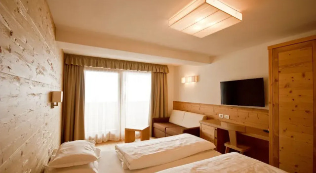 Двухместный номер Comfort с балконом Hotel Gran Paradiso