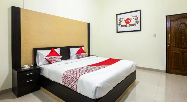 Номер Deluxe Capital O 540 Esther Hotel