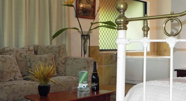 Люкс Standard Airlie Waterfront Bed & Breakfast