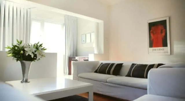 Chic White Studio Apartment, Забронировать Апартаменты/квартира Апартаменты Кейптауна, рядом с Signal Hill Noon Gun, Апартаменты/квартира