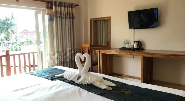 Двухместный номер Deluxe с балконом Leego Hotel