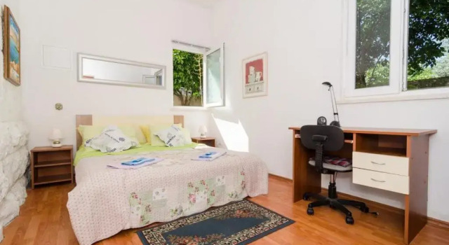 Студия Apartments Todo