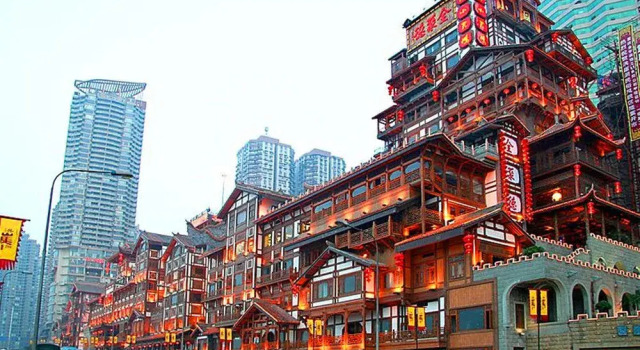 Hongyadong Hotel, Book Hotel Hoteller i Chongqing med pool, nær Luohan Temple, Swimmingpool