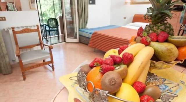 Четырёхместный номер Standard с балконом B&B Babri Simim Taj