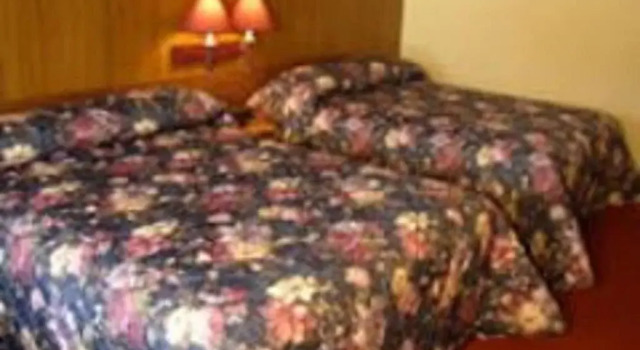 Berry Pond Motel, Забронировать Мотель Молтонборо Нью-Гемпшир