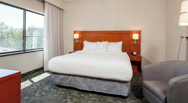 Люкс Courtyard by Marriott Rochester Brighton
