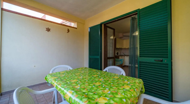 Bilo Sofi with small terrace overlooking the large garden very close to the center of Marina di Camp-BILO SOFI CON GIARDINO, Book Hotel Campo nell'Elba Elba