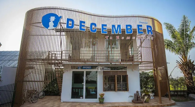 December Villas And Spa