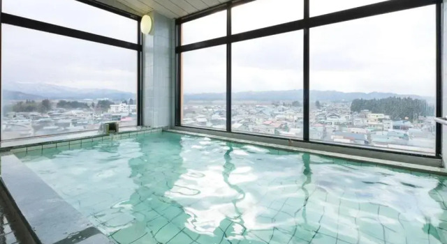 Номер Deluxe Annex Royal Hotel
