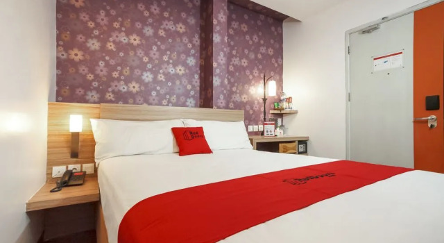 Reddoorz @ Raya Gubeng, Reserva ahora Hotel Gubeng Java Oriental