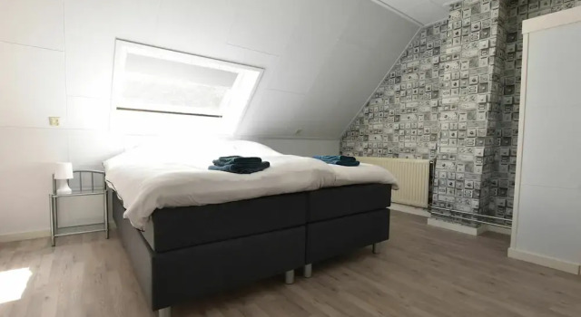 Attractive Holiday Home in Blokzijl Overijssel With Garden, Rezerwuj Hotel Blokzijl Salland