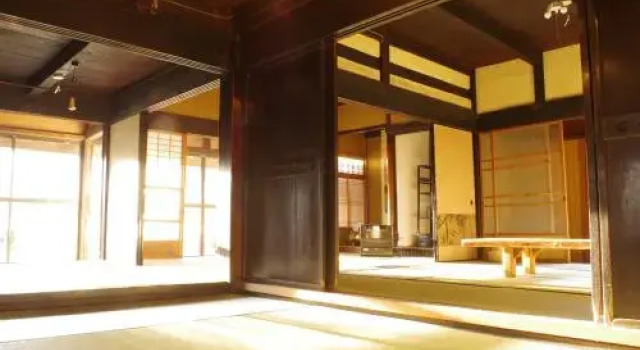 Taraichitei, Buchen Sie Hotel Takashima 