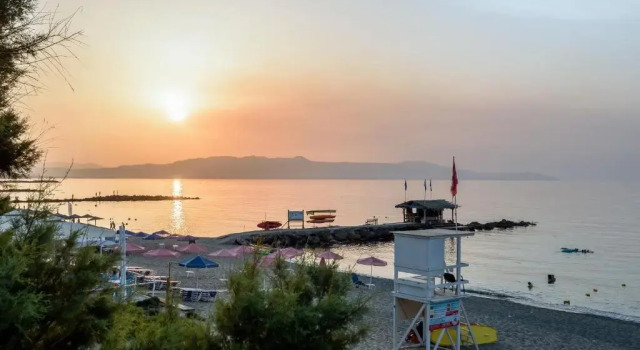 Апартаменты Studio5 30 metres from THE Sea 'NEW LISTING'