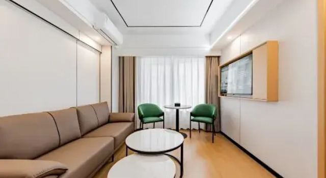 Люкс Deluxe GreenTree Inn Select Hotel (Hohhot First Hospital Branch)