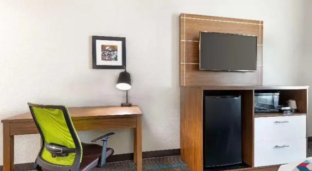 Четырёхместный номер Standard Best Western Plus Medical Center