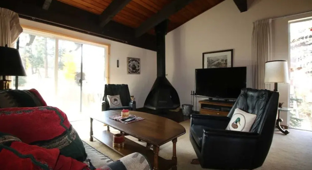 Mammoth S #224 2 Bedroom Condo, Забронировать Апартаменты/квартира Маммот-Лейкс Маммот, рядом с Гондольный подъемник Вилидж