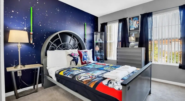 Newly Renovated Stylish Villa, With Star Wars, Mickey and Safari Themed Rooms #3tv4706, Rezerwuj Hotel Kissimmee Kissimmee