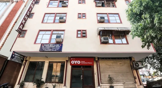 Oyo 22135 Hotel Kanishka Palace