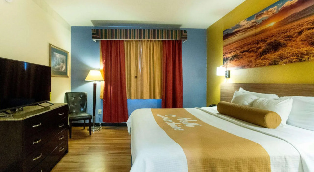 Двухместный номер Days Inn & Suites by Wyndham Houston North/Aldine