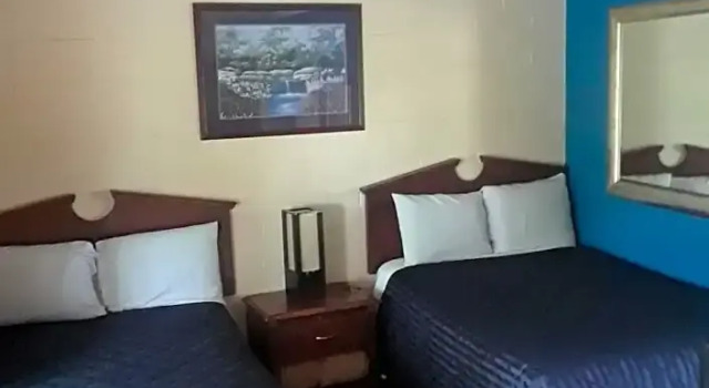 Четырёхместный номер Standard Oceana Boutique Hotel
