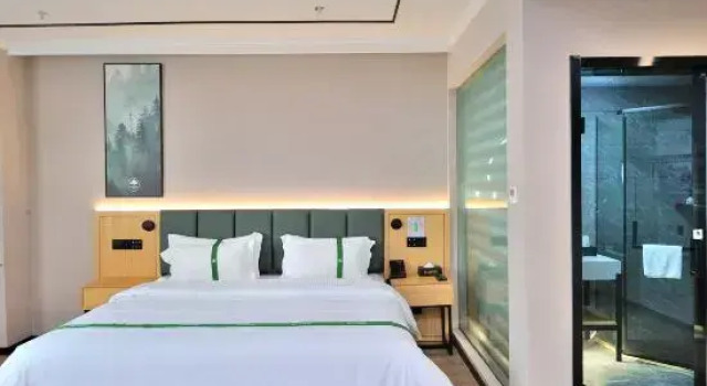 Люкс Deluxe GreenTree Inn Suzhou Shihu Suli Road Express Hotel