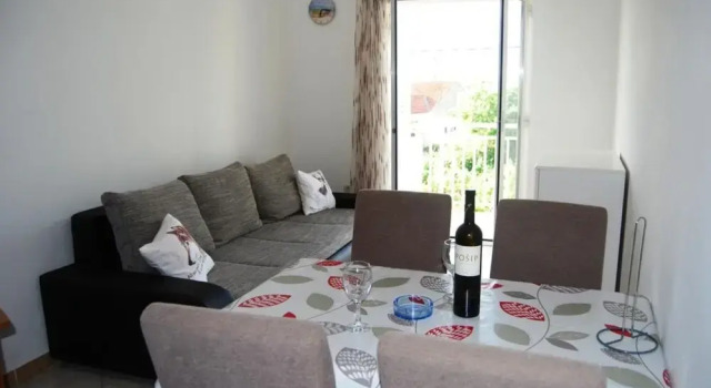 Krila - Cozy and Seaview - A1