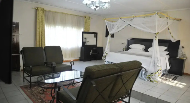 Anina's Executive Lodge, Book Vacation Home Lusaka Zambia