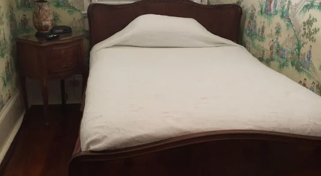 Номер Economy Nine O Five Royal Hotel