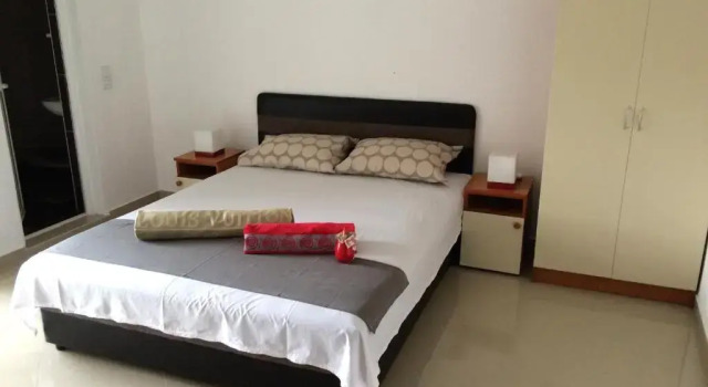 Студия с балконом и с красивым видом из окна Apartments Perezaj II