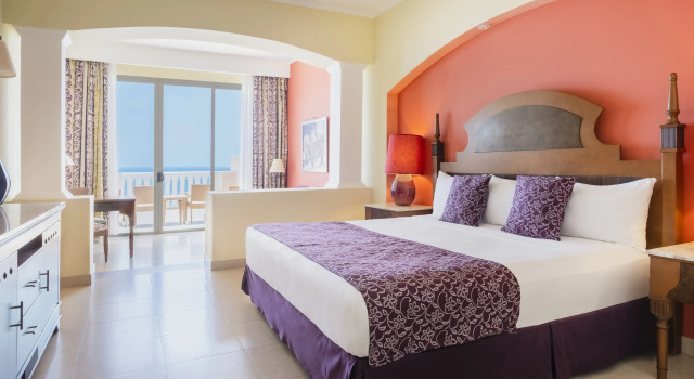 Iberostar Selection Rose Hall Suites, Book Ferieresort Hoteller i Montego Bay Coast med parkering, Parkering