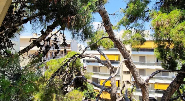 Rooftop 1 Bdr Apt - Metro Cholargos - 5 Min Walk, Rezervasyon Otel Holargos 