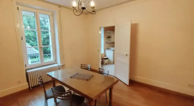 Appartement des Capucins, Забронировать Апартаменты/квартира Ремирмон Вогезы
