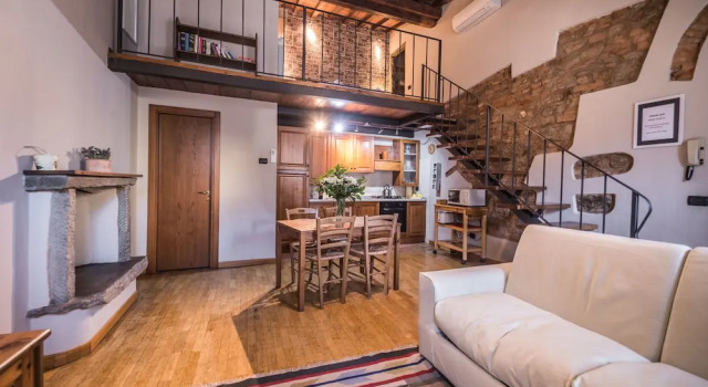 Апартаменты A Few Steps to The Duomo Perfect 1BD Apt