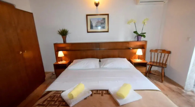 Apartmans Pavic, Varaa Huoneisto Hotellit Kvarner Islands uima-altaalla, Uima-allas