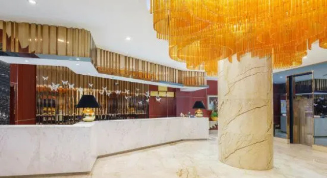 Holiday Inn Yining Enjoy· Yi Banana Leaf (Yining Airport Branch), Boek Hotel Yining Xinjiang