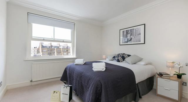 Urban Chic - Queens Gate