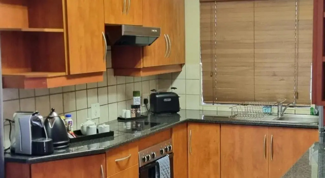 Апартаменты Homely Apartment, Hatfield, Unit-9