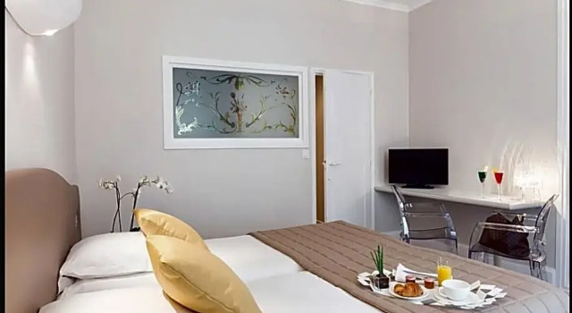 Номер Comfort Hôtel Les Nations The Originals Boutique VICHY