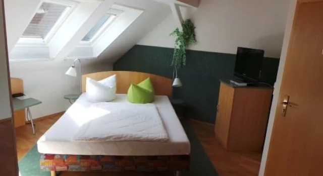 Hotel & Restaurant Hildebrandt, Book Hotel Oebisfelde Altmark