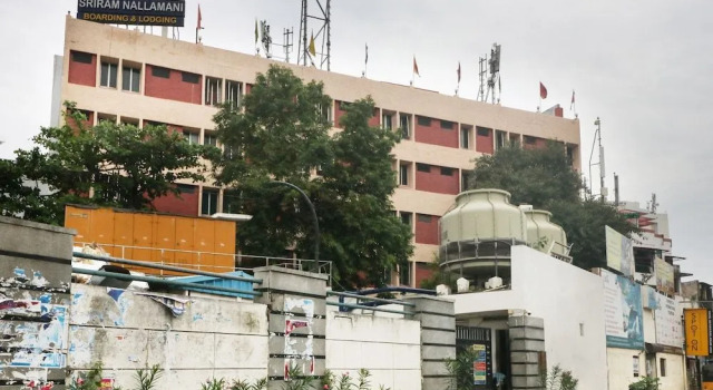 SPOT ON 41141 Hotel Sri Ram Nallamani