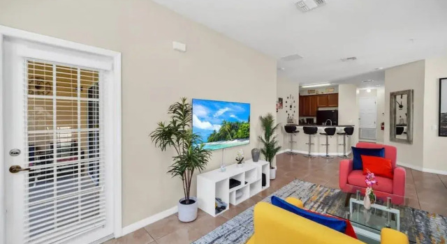 Brand NEW Garden View Condo Minutes to Disney