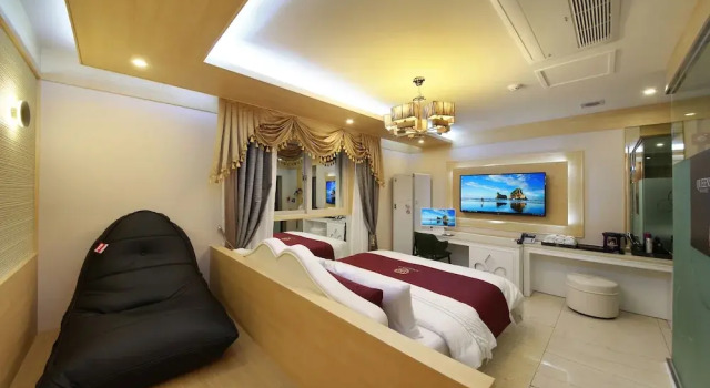 Queens Drive In, Buchen Sie Hotel Namwon Jeollabuk-Do