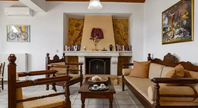 Villa Eleftheria private pool/garden/view/3bdrms/3.5bthrms