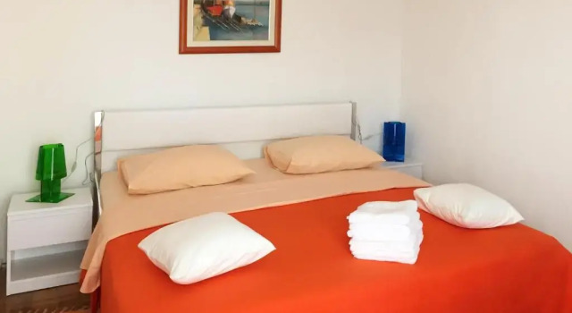 Apartments Majda, Buchen Sie Ferienwohnung Hotels in Gespanschaft Split-Dalmatien mit Pool, Schwimmbad