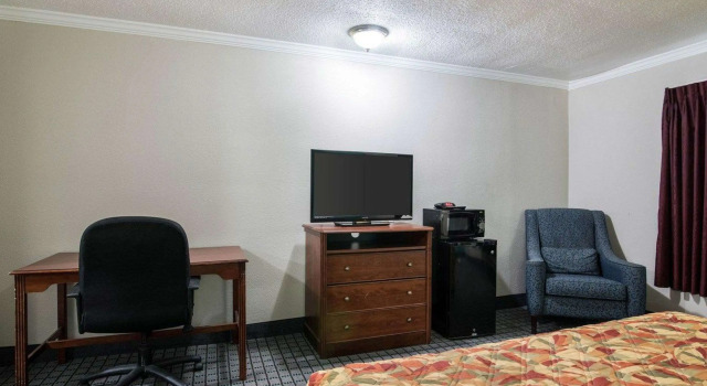 Двухместный номер Standard Rodeway Inn Syracuse Carrier Circle