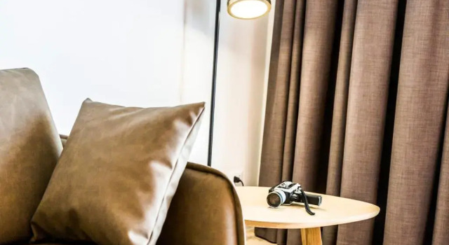 Metropolitan Suites, Забронировать Отель Отели Побережья Марок 3 звезды, 3*