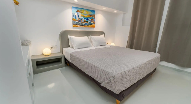 Номер Standard Central Fira Suites